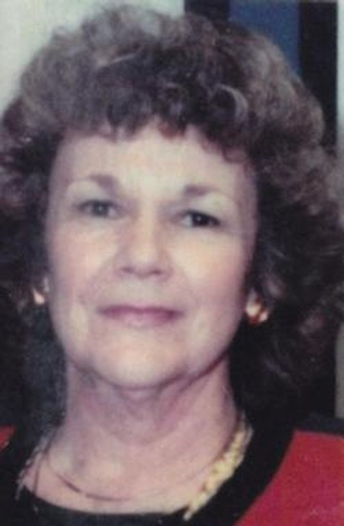 Almie L. (Paquette) Lavallee