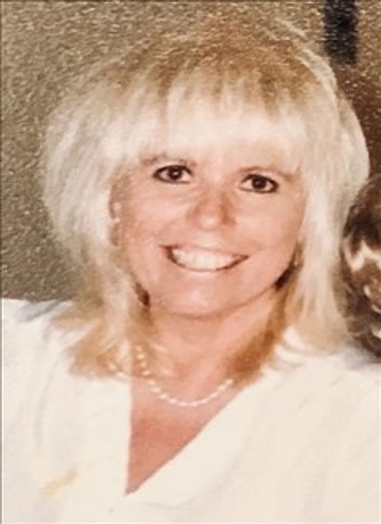 Gloria Anne Holien Profile Photo
