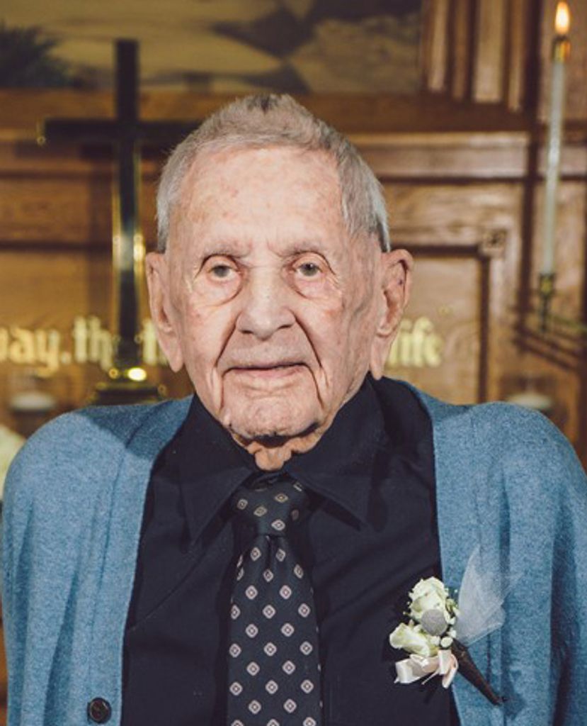 Lloyd Hoyer