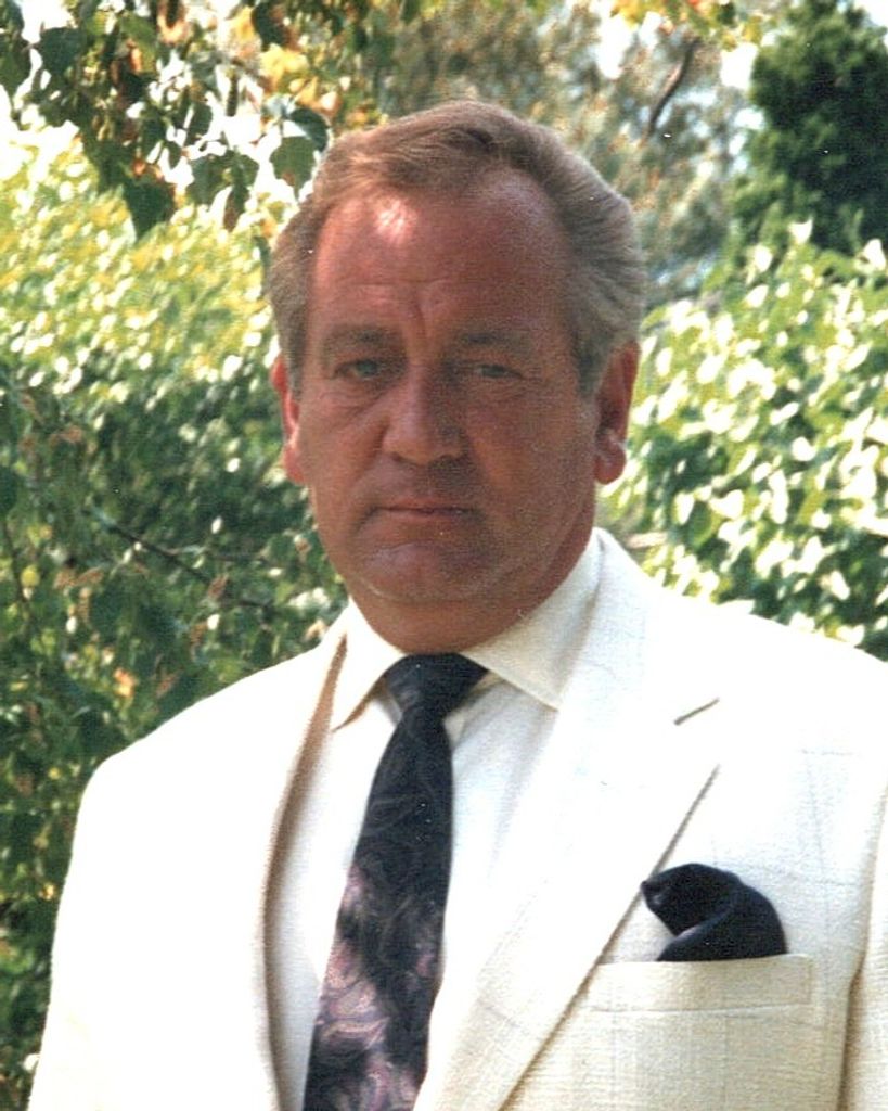 Thomas B. Hoesly Profile Photo