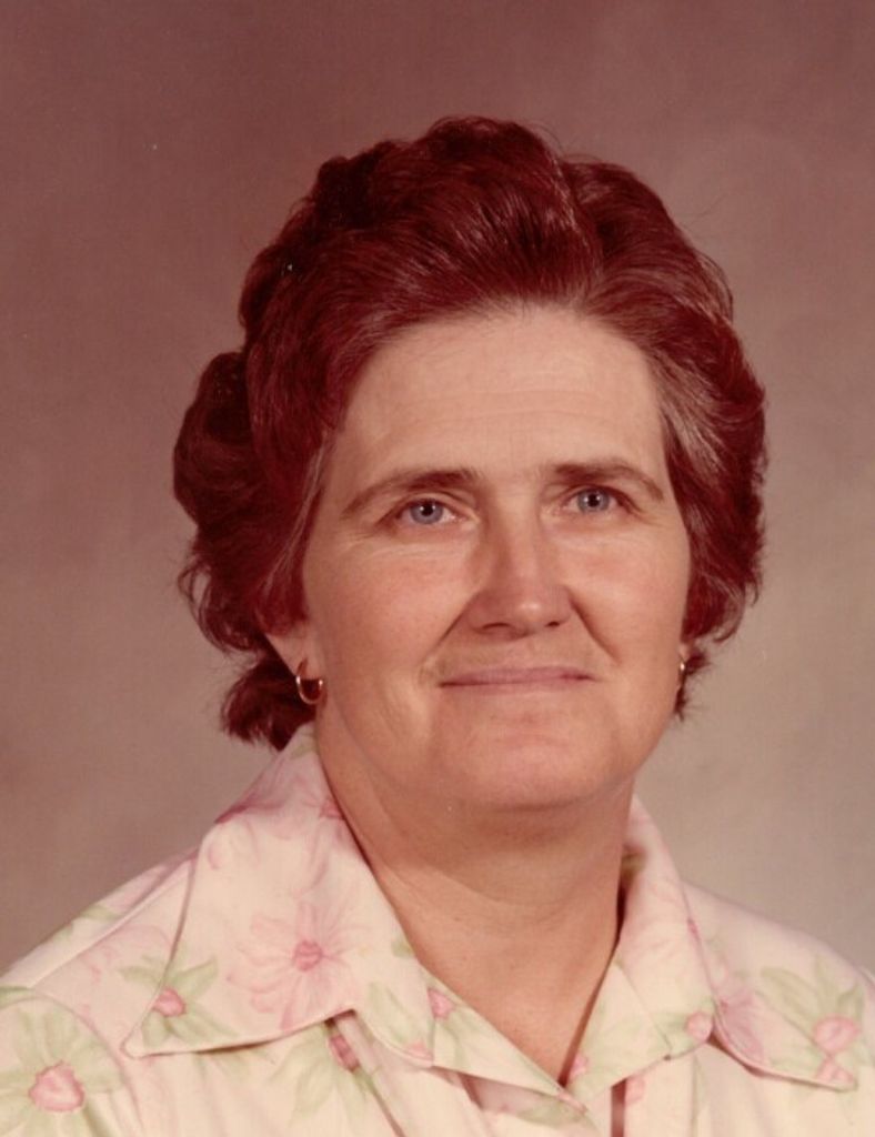 Nellie Cole Profile Photo