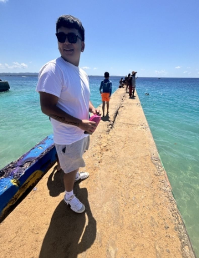Isaak Gerardo Torres Profile Photo