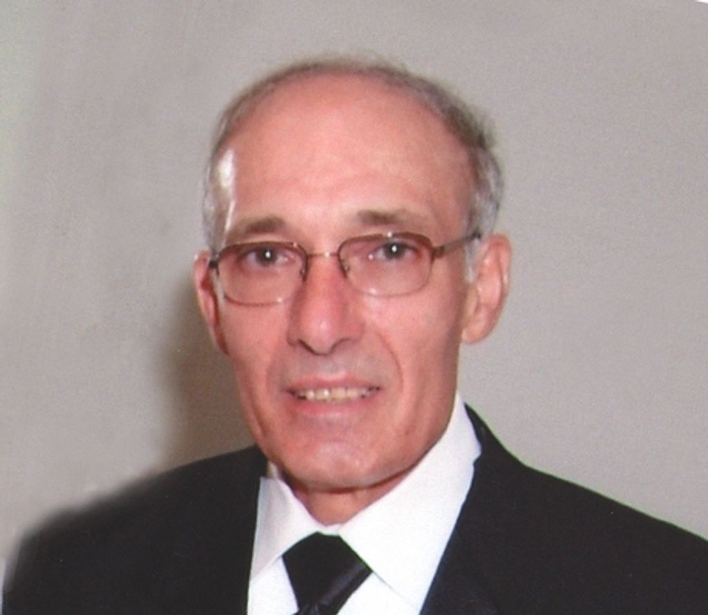 Carlos M. Aguiar Profile Photo