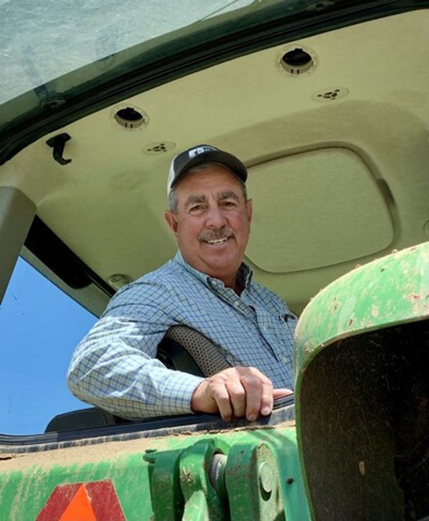Robert M. Quintana Profile Photo