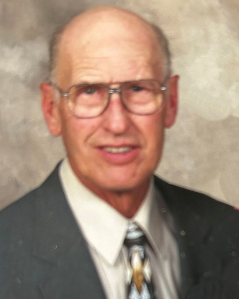 Leon Lenor Stuewer Profile Photo