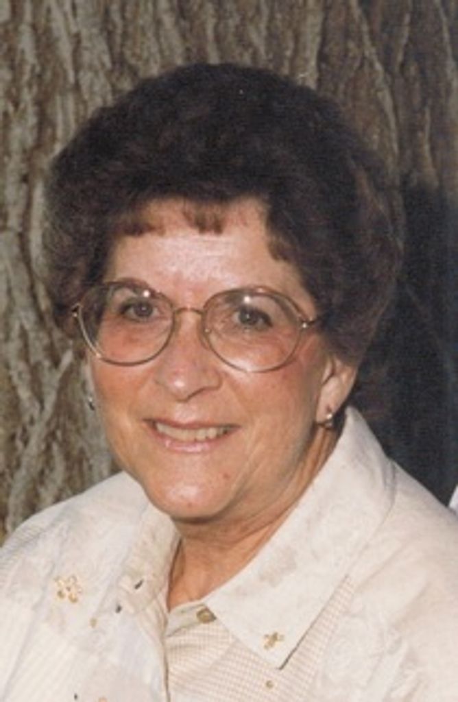 Maxine B Kirkenslager