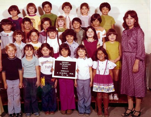 Yolanda C. Gonzalez photo gallery thumbnail 66 of 357