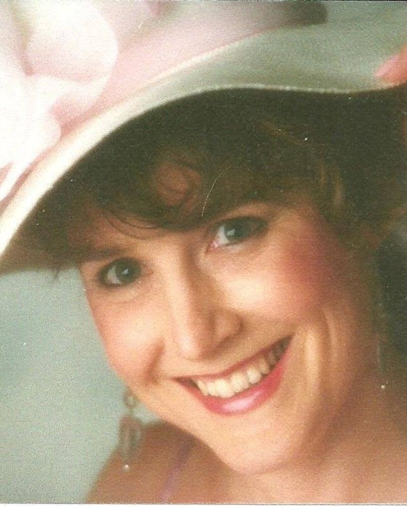 Lauri Sue Barnett Profile Photo