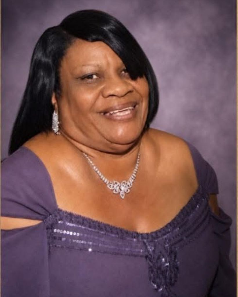 Julia Grant Profile Photo