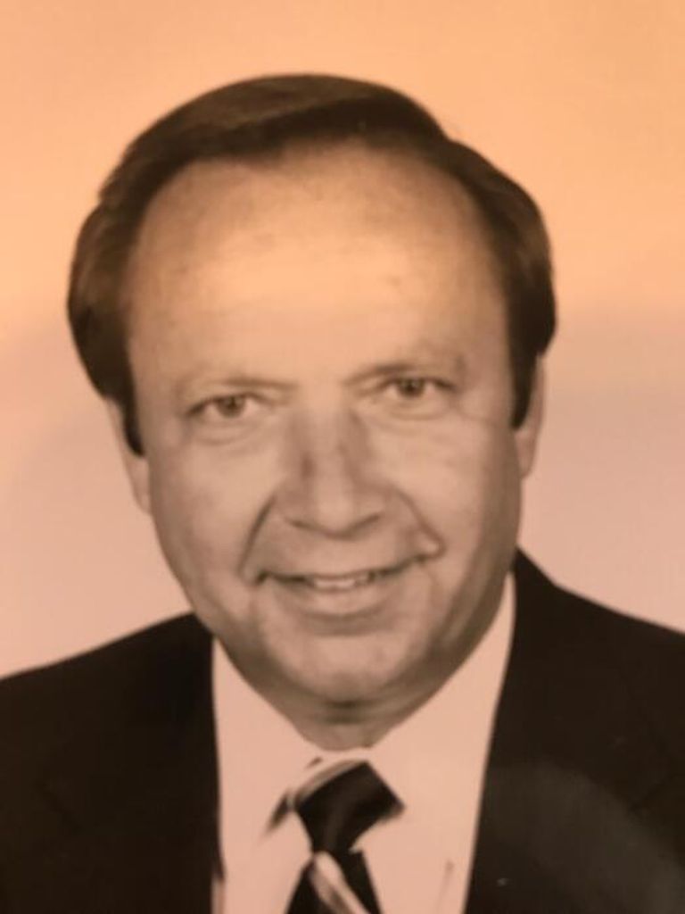 Lawrence  "Larry" Byron Profile Photo