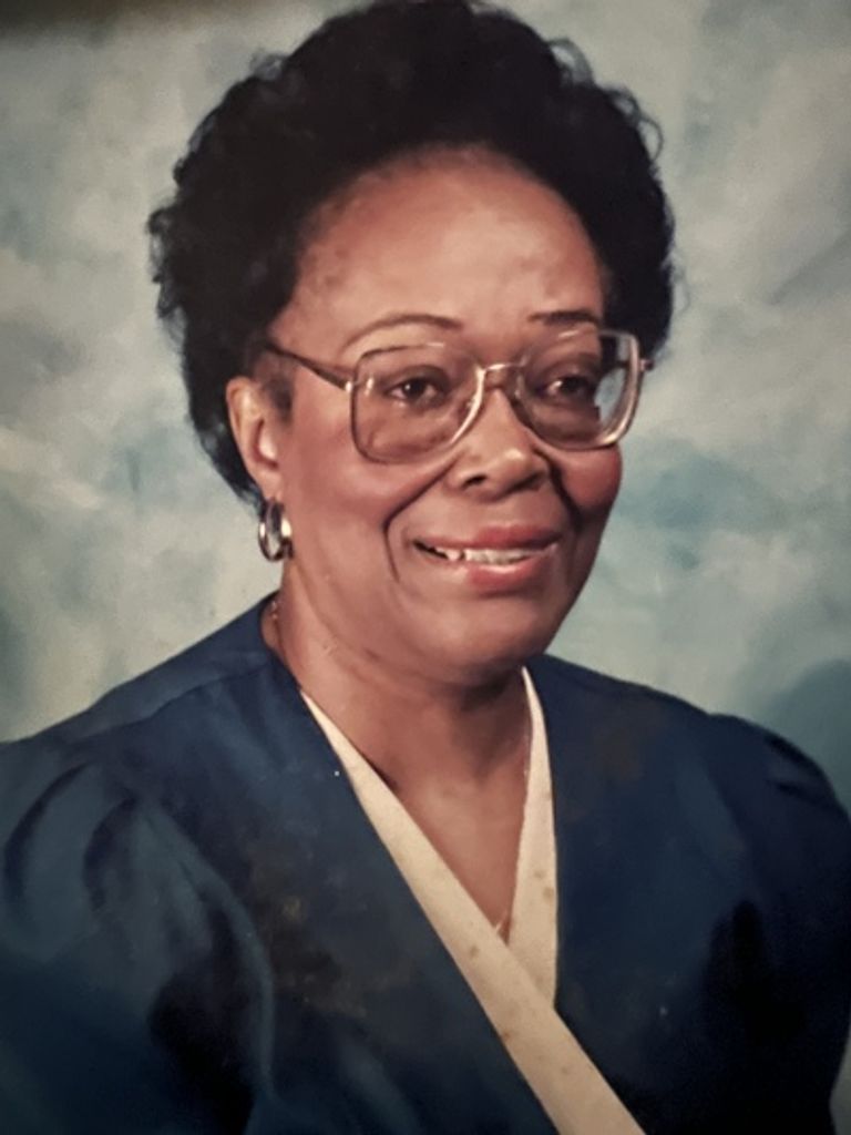Frances R Mae