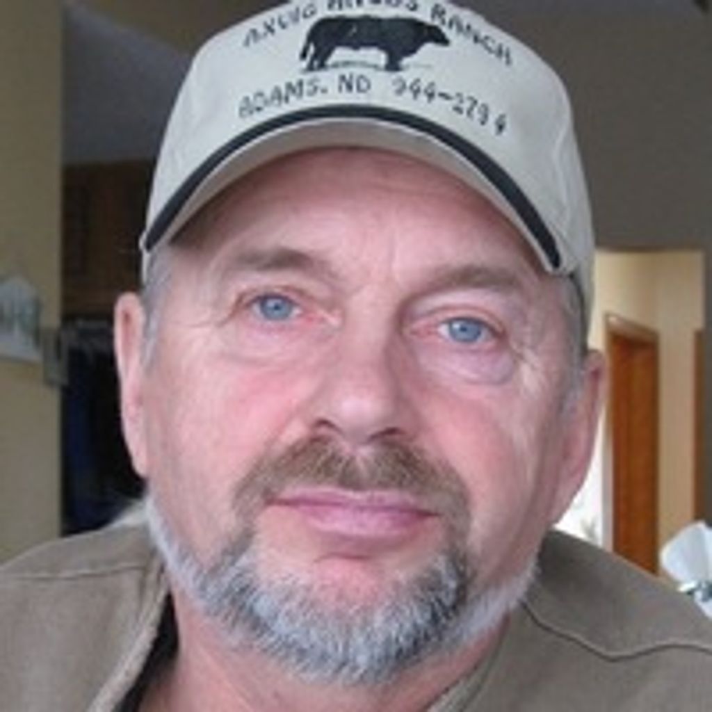 Earl Norris Axvig Profile Photo