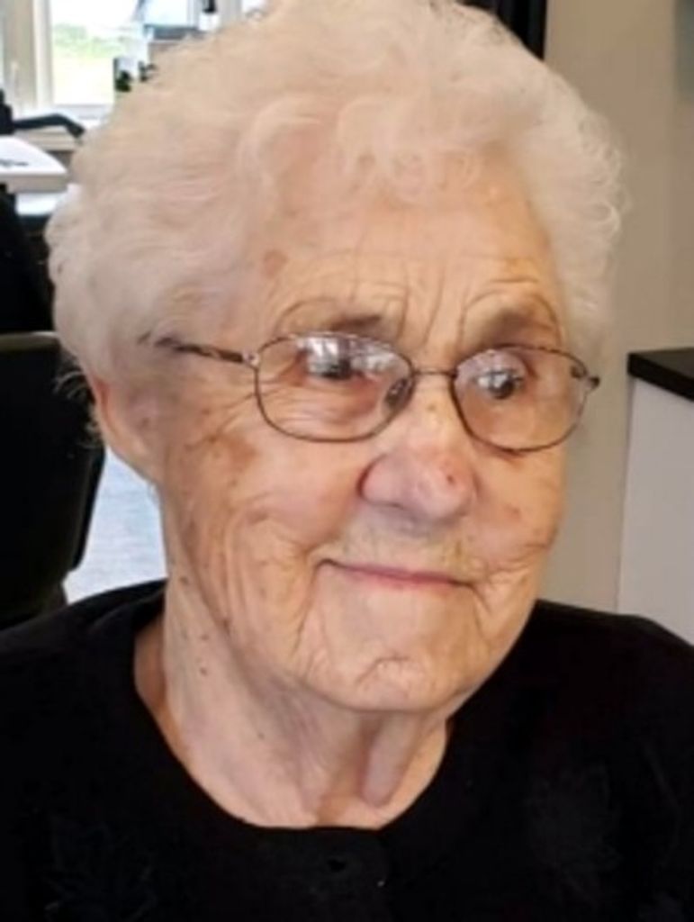 Laura Isabell Kuntz Profile Photo