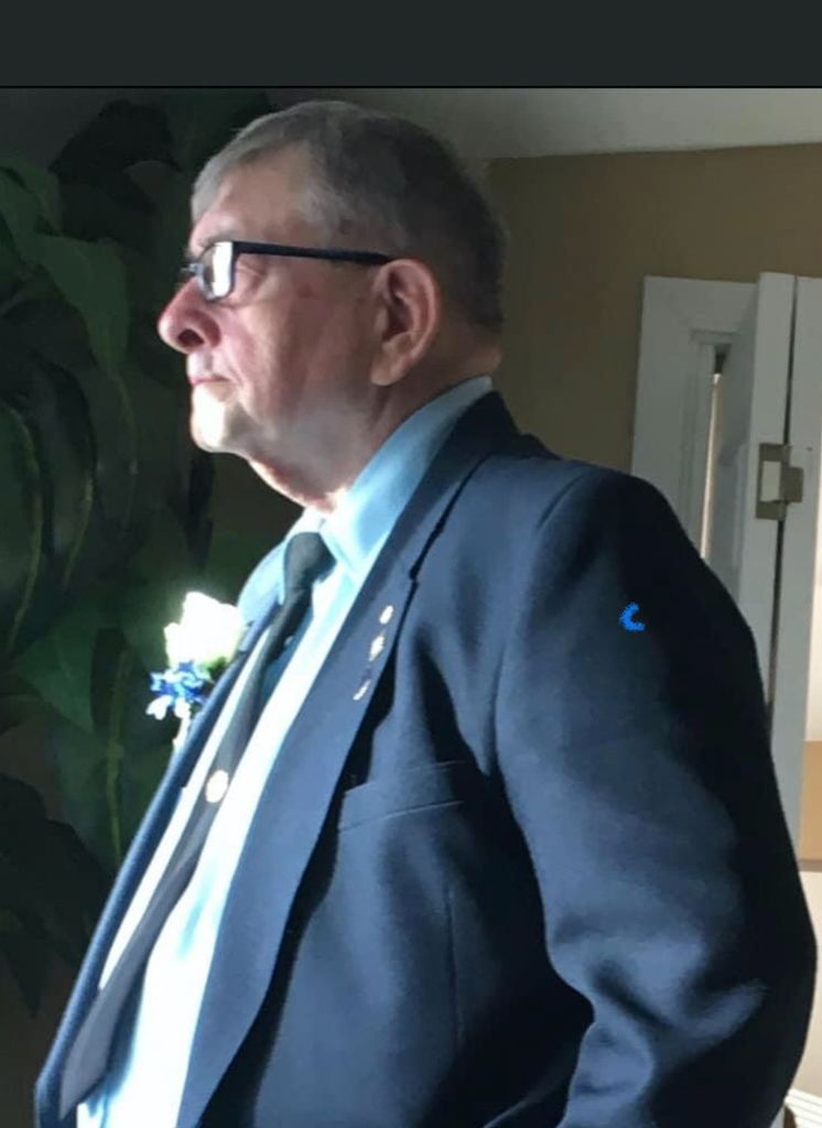David L Czerniak