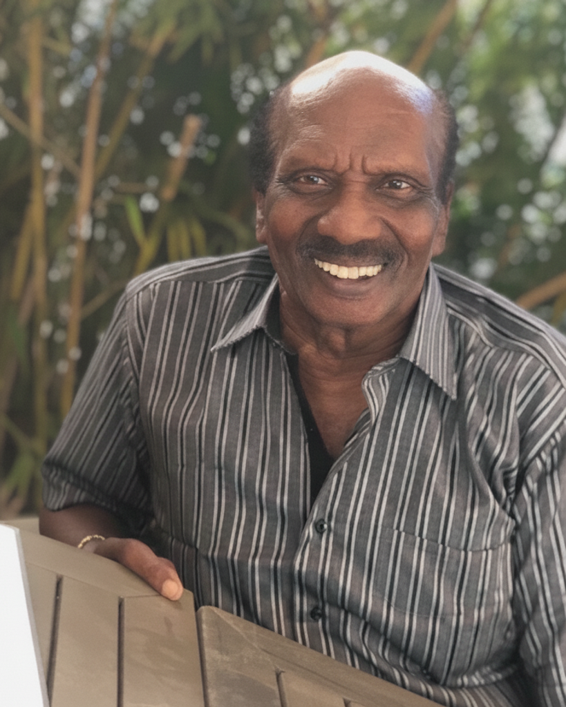 Lionel Hinds Profile Photo