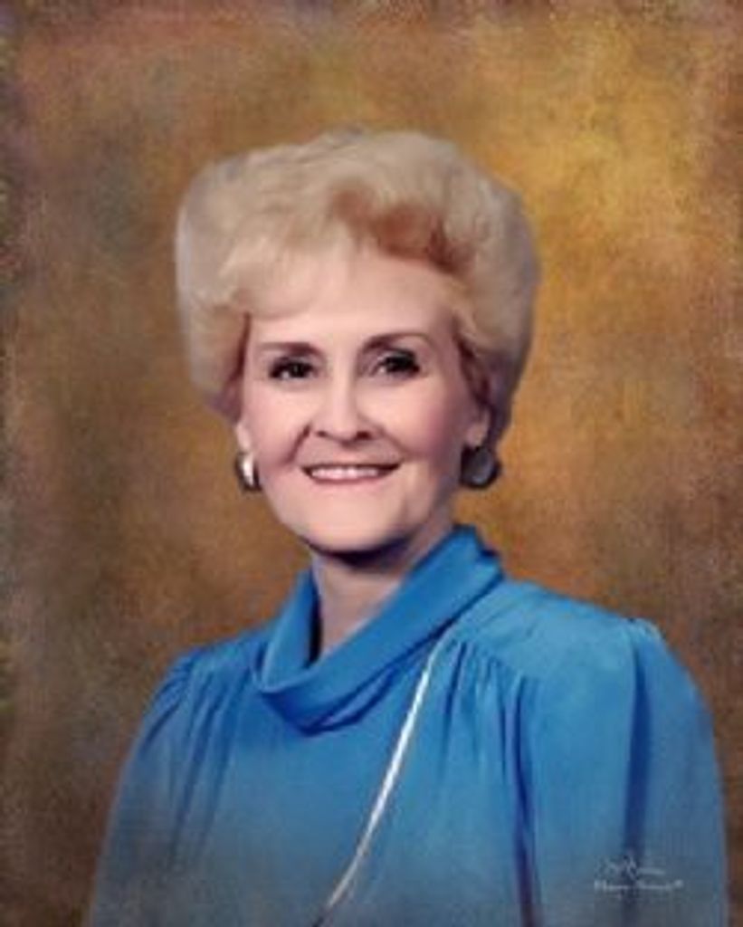 Maxine Holcomb