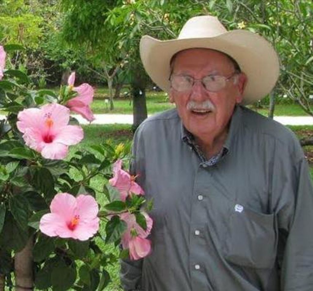 Lloyd Ashley Webb Profile Photo