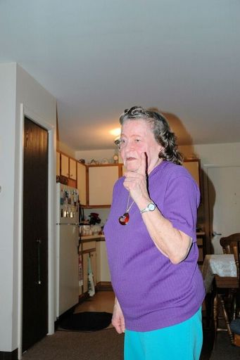 Beatrice Smith photo gallery thumbnail 28 of 91