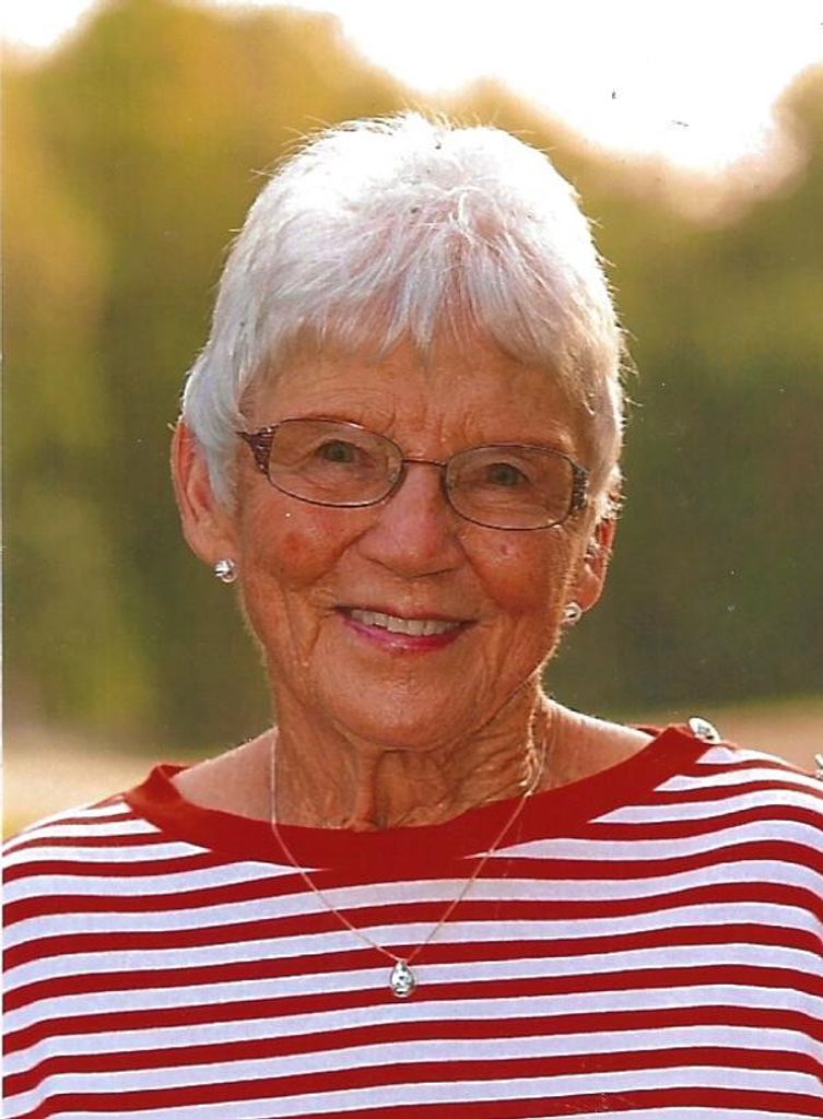 Betty Houser Cromer, 89