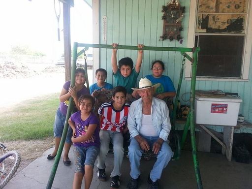 Santos Valdez Sr. photo gallery thumbnail 15 of 151