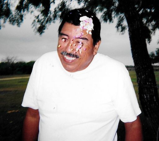 Simon Serna photo gallery thumbnail 46 of 69
