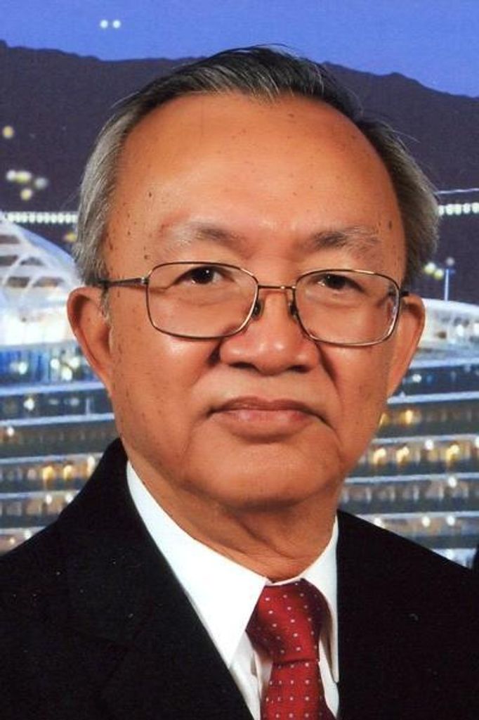 Dr. Somkiat Laungthaleong Pong, M.D. Profile Photo