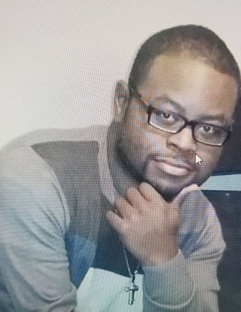 Marquise L Smith