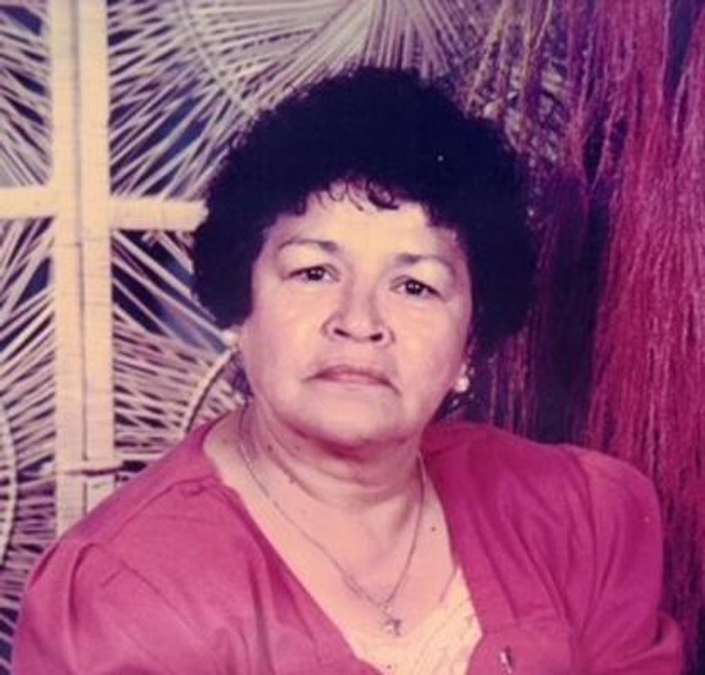 Refugia Y. Medina Profile Photo