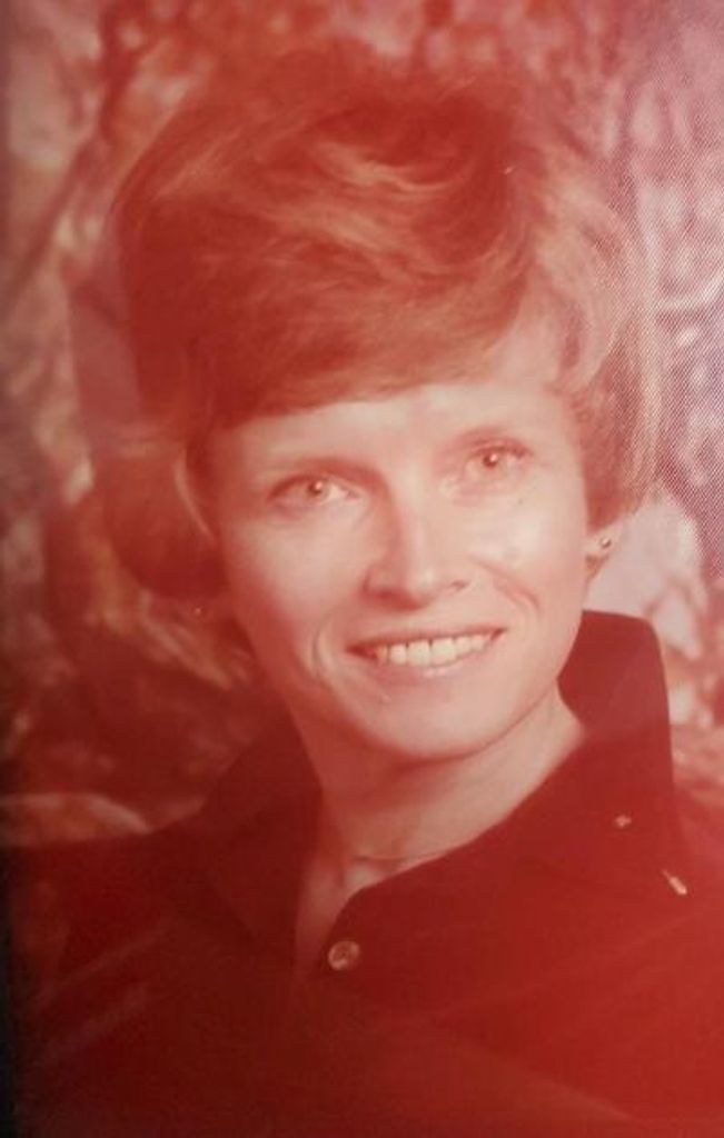 Eleanor Roberts Profile Photo