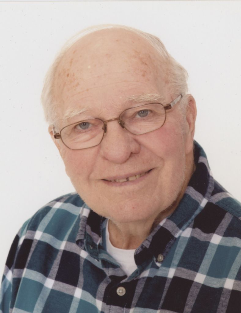 Charles "Charlie" Pflipsen