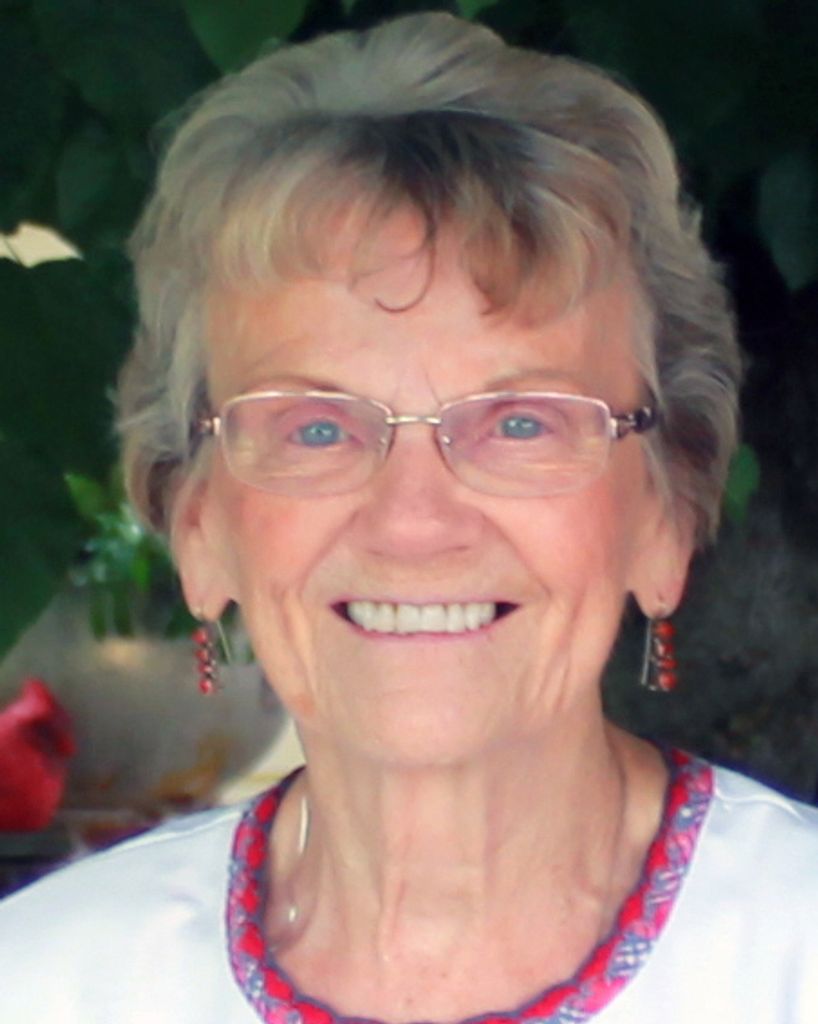 Betty Lou (Wever)  Born