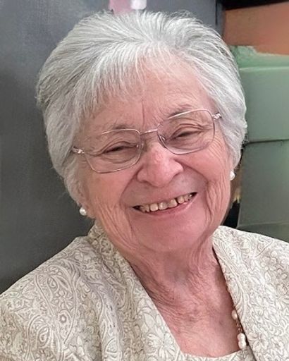 Mary Lou Chavez's obituary image