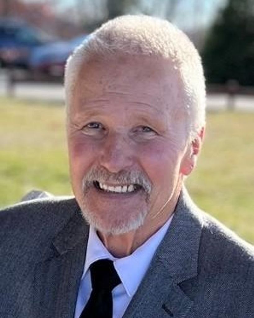 Robert Lloyd Hummel Profile Photo