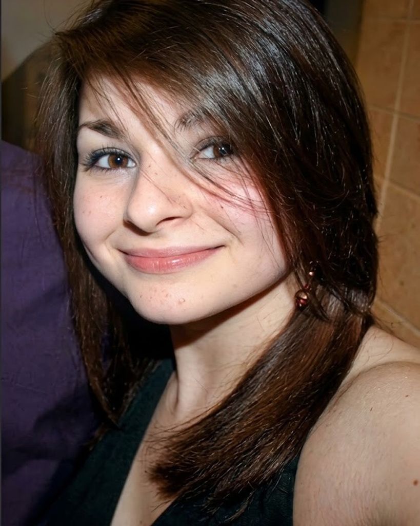 Hali Brook Entas Profile Photo