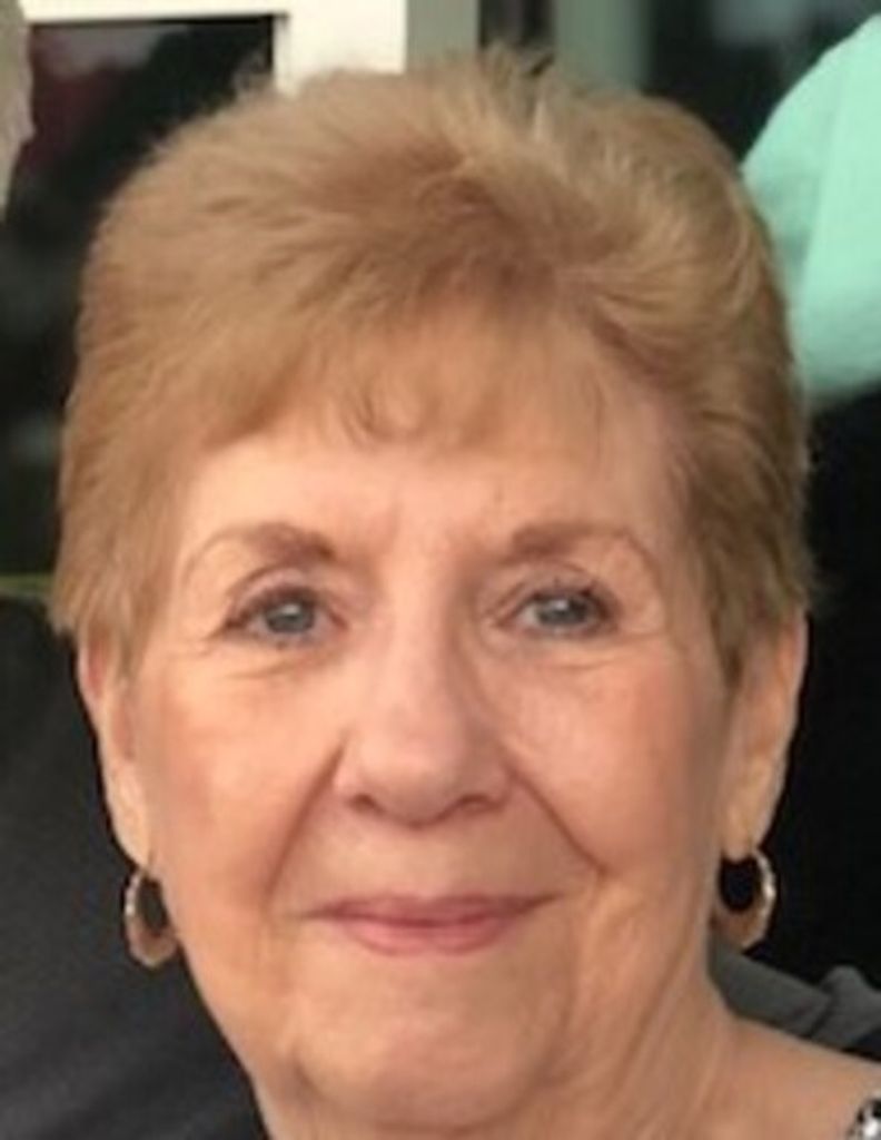 Lucy Colwell Profile Photo