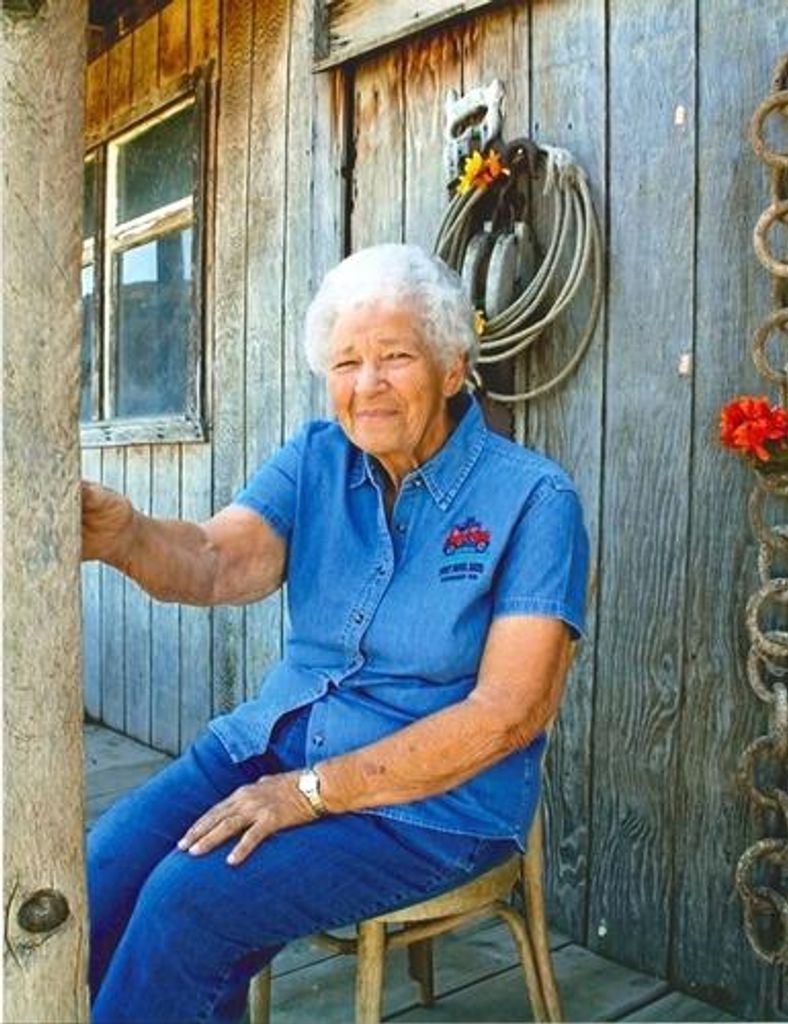 Estes Faye Holbert Profile Photo