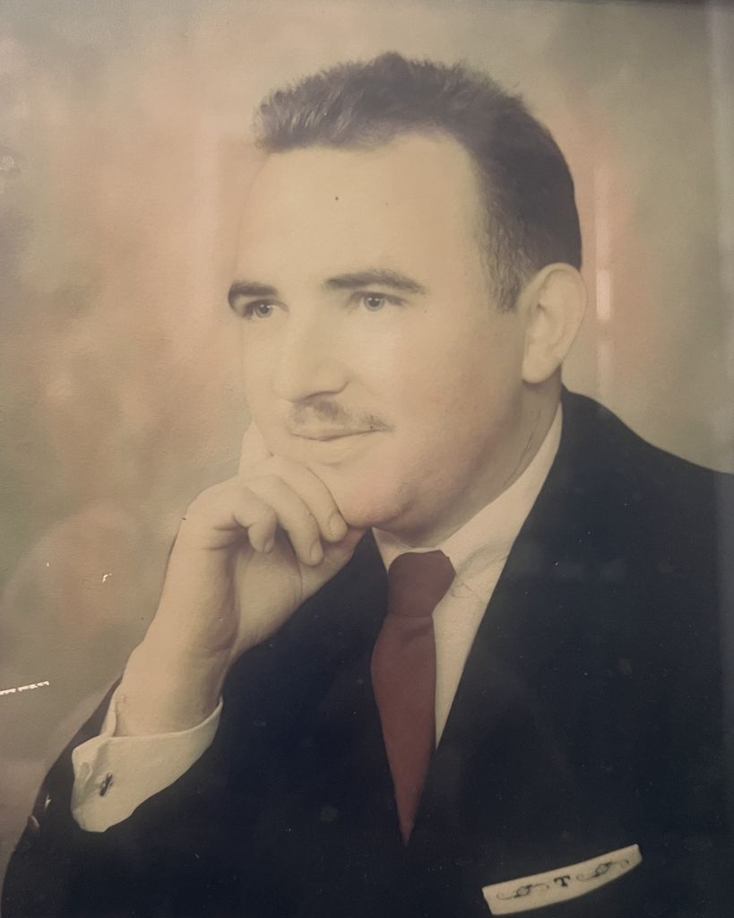 Thomas James Mahoney Profile Photo