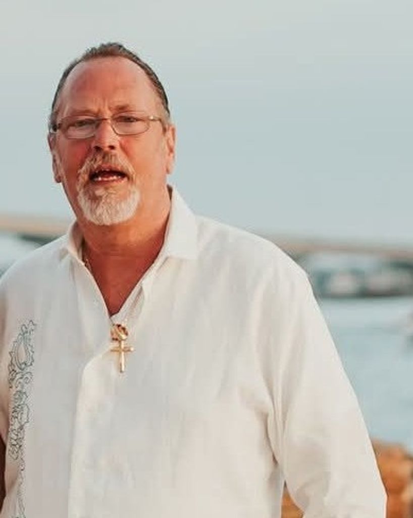 Stephen Wayne Carter