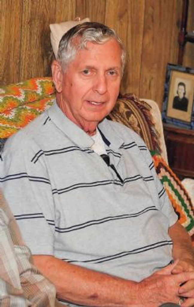 Thomas Collins Profile Photo