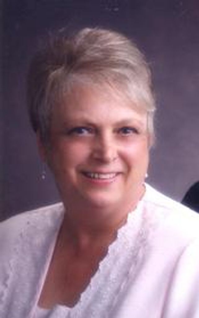 Lynne Mills