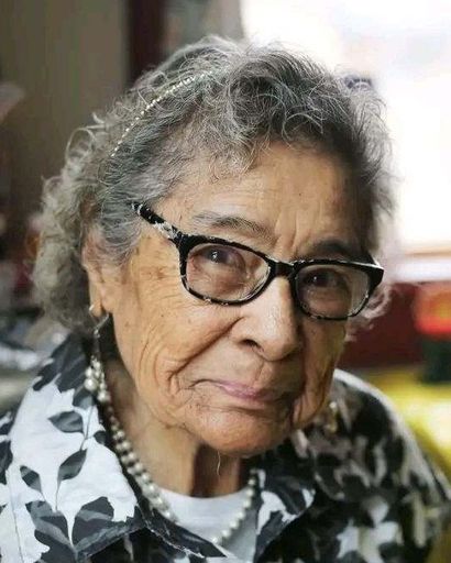 Ofelia Esquivel's obituary image