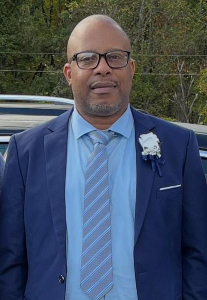 Shon Ondray Hubbard Profile Photo