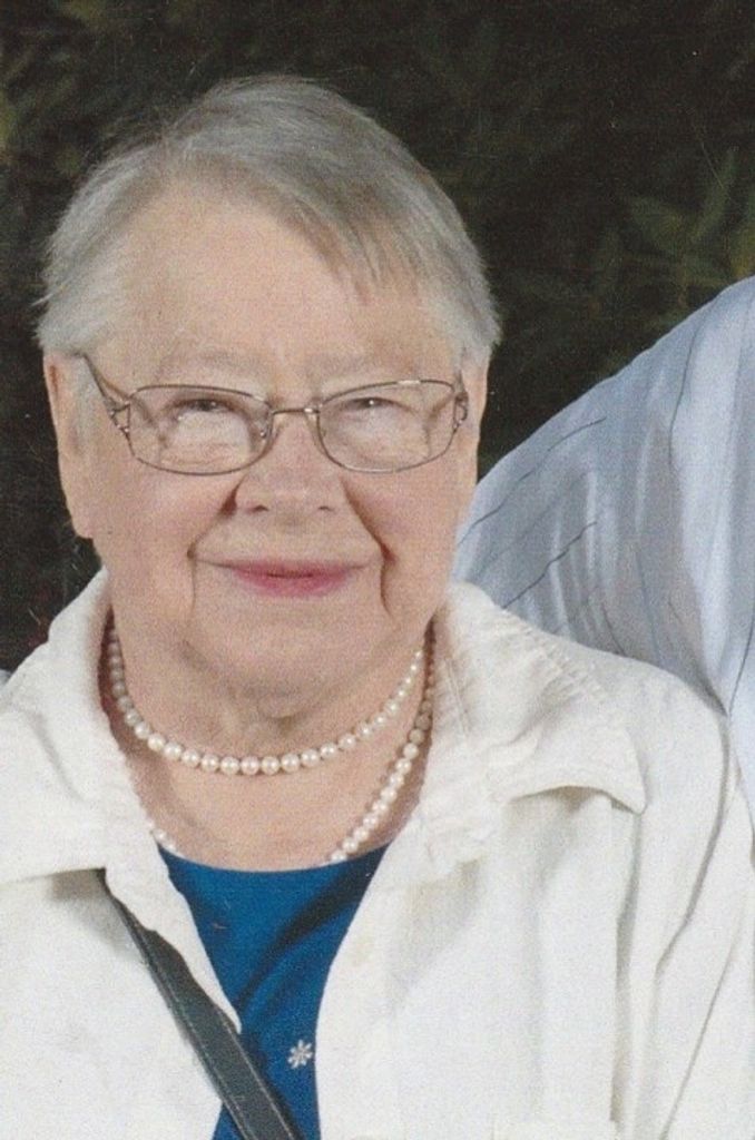 Shirley Lee Profile Photo