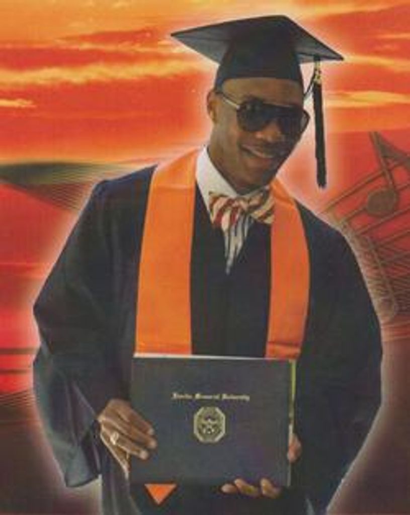 Ricardo Adave Mcintosh