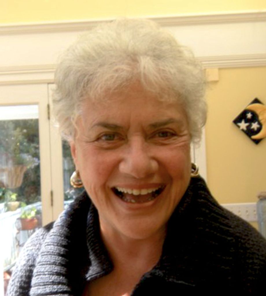 Seena J. Stern Profile Photo
