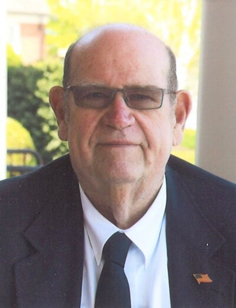 John Lewis Lynn Profile Photo