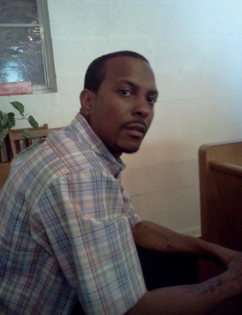 Derick Oliver Profile Photo