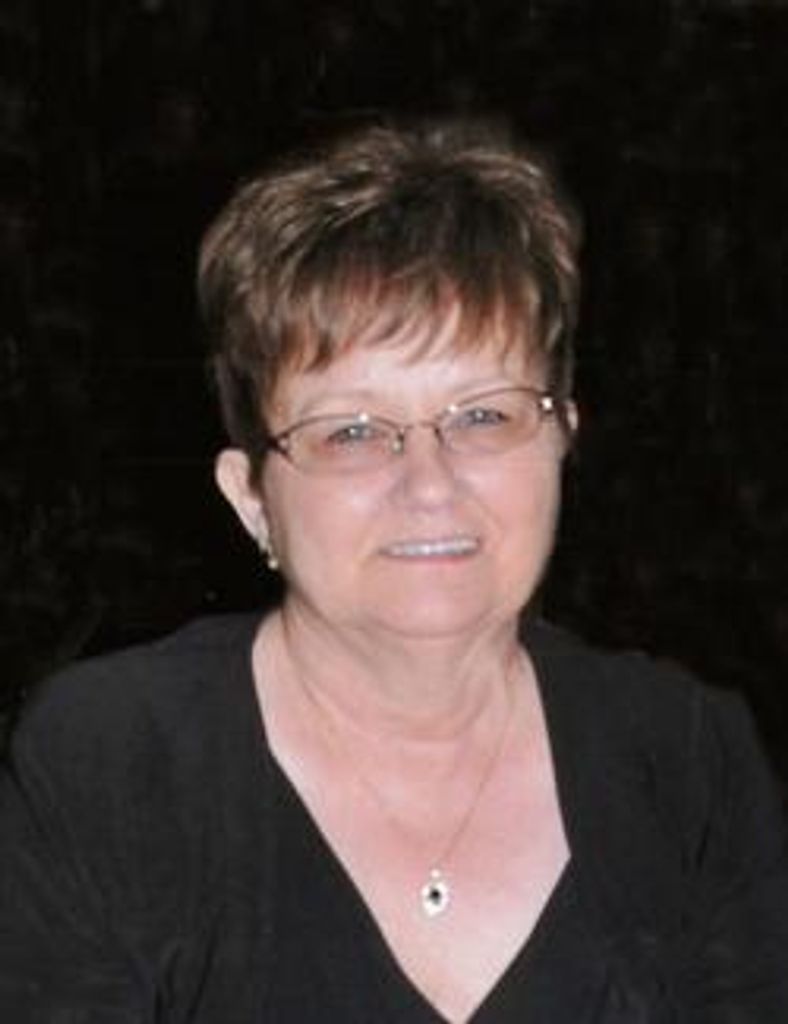 Linda Houser Profile Photo