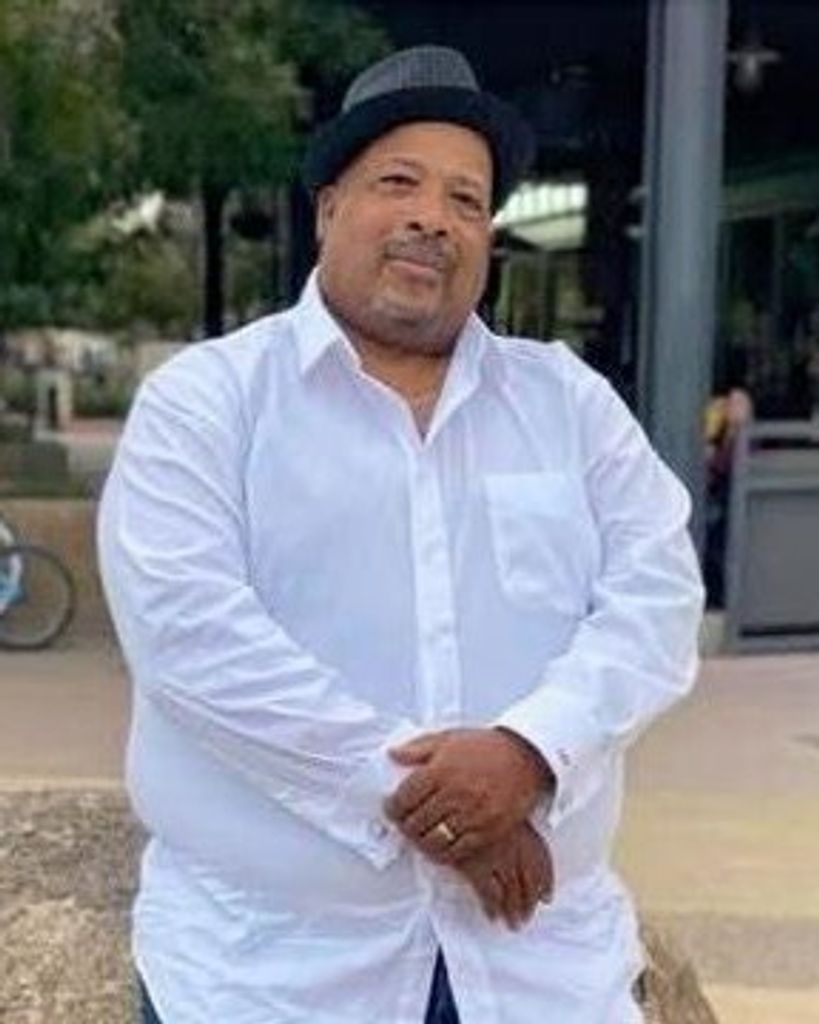 Donald Giovanni Ellis Profile Photo