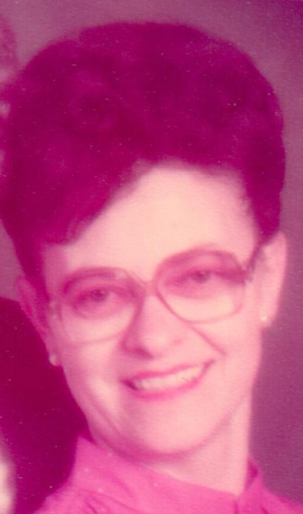 Helen Marie (Wantz)  Roop
